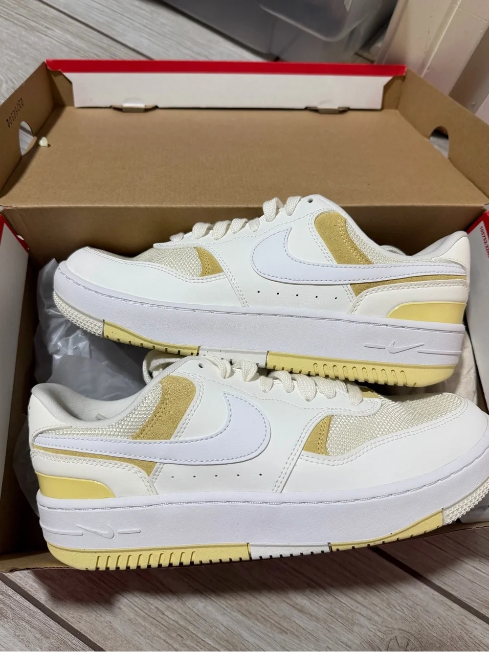 Nike Women’s White and Pale Yellow Low-Top Sneakers